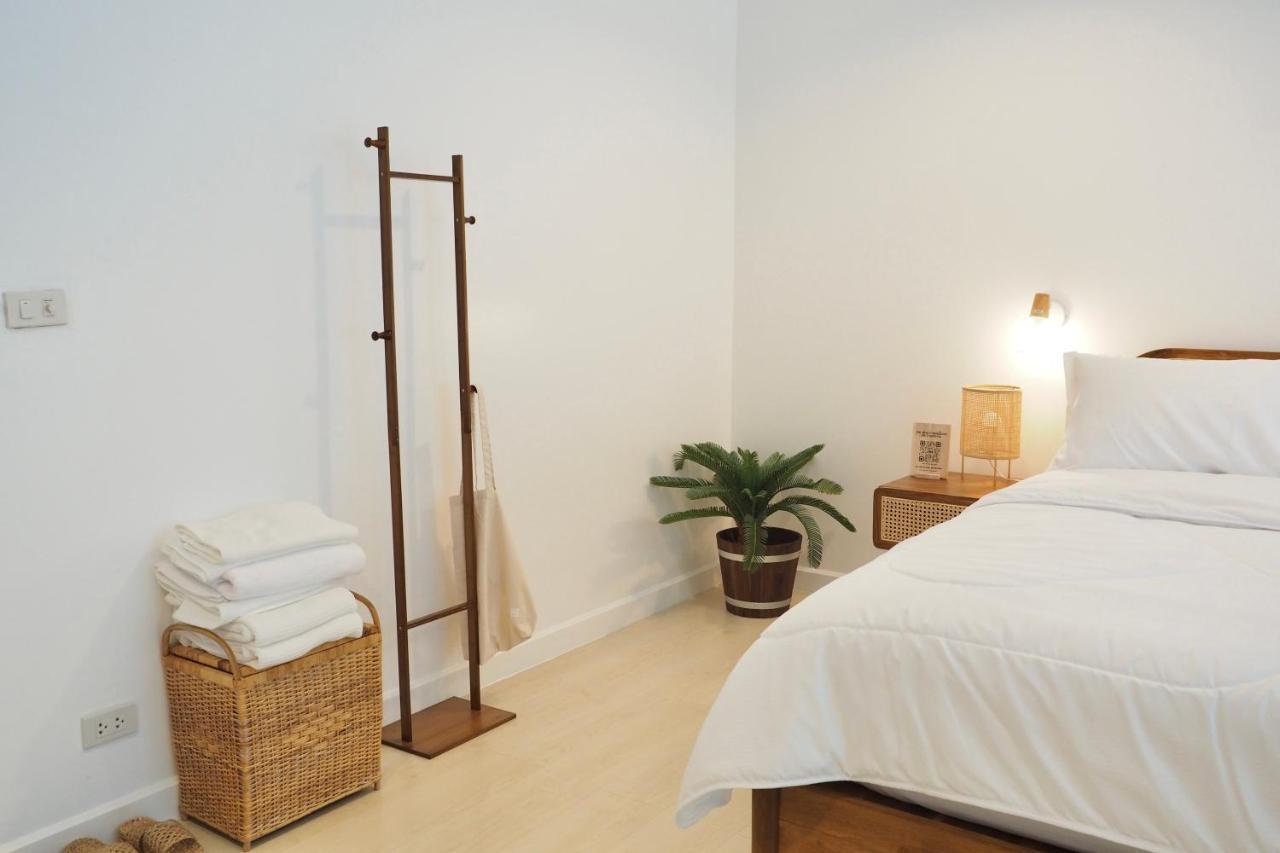 Appartamento Beachfront Deluxe Pool Access One-minute Walk To Wonnapha Free *